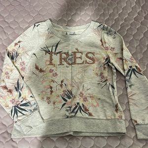 Sweatshirt